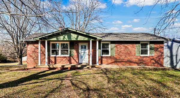 2.16 Acres of Residential Land with Home for Sale in Clarksville, Tennessee