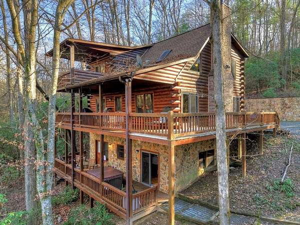 2 Acres of Residential Land with Home for Sale in Mineral Bluff, Georgia