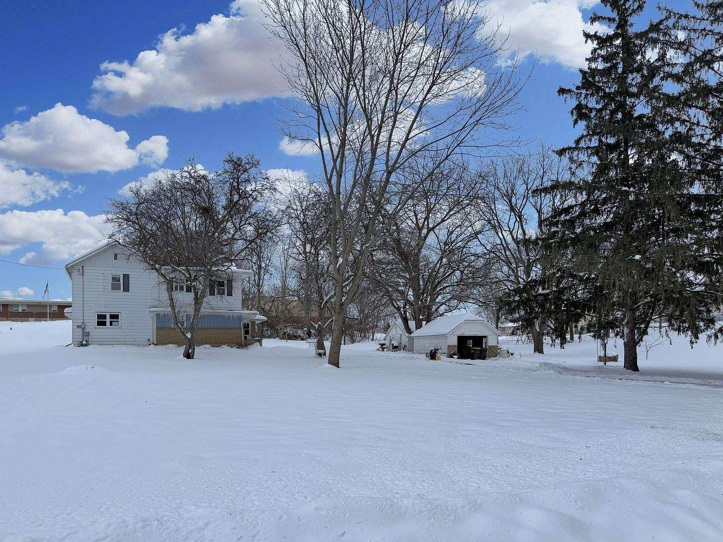 2.43 Acres of Residential Land with Home for Sale in Orangeville, Illinois