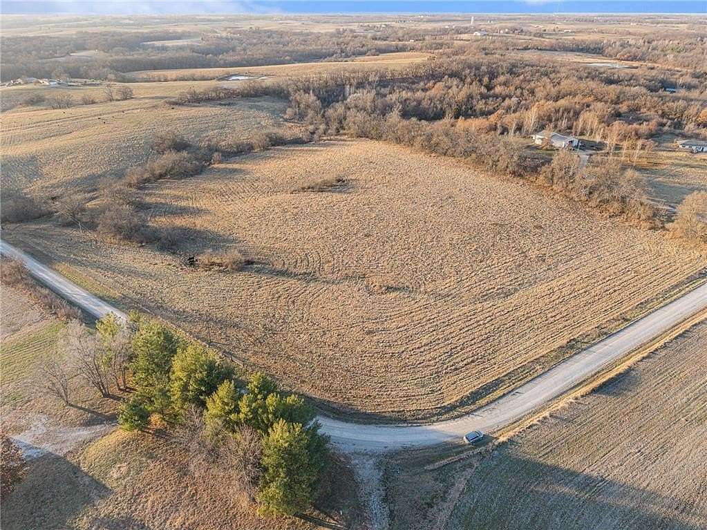 10 Acres of Land for Sale in Plattsburg, Missouri