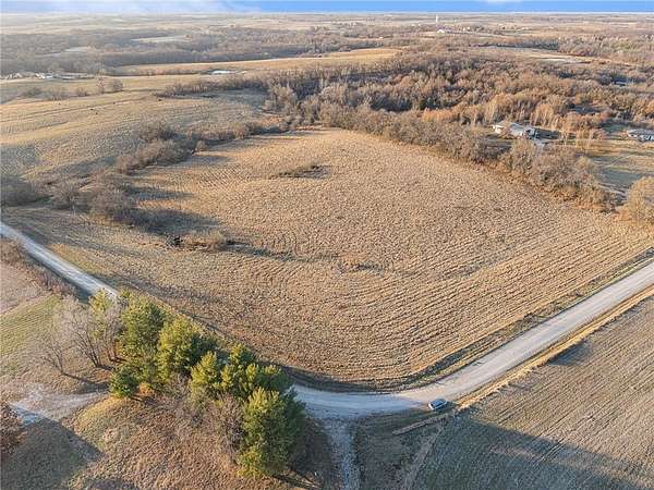 10 Acres of Land for Sale in Plattsburg, Missouri