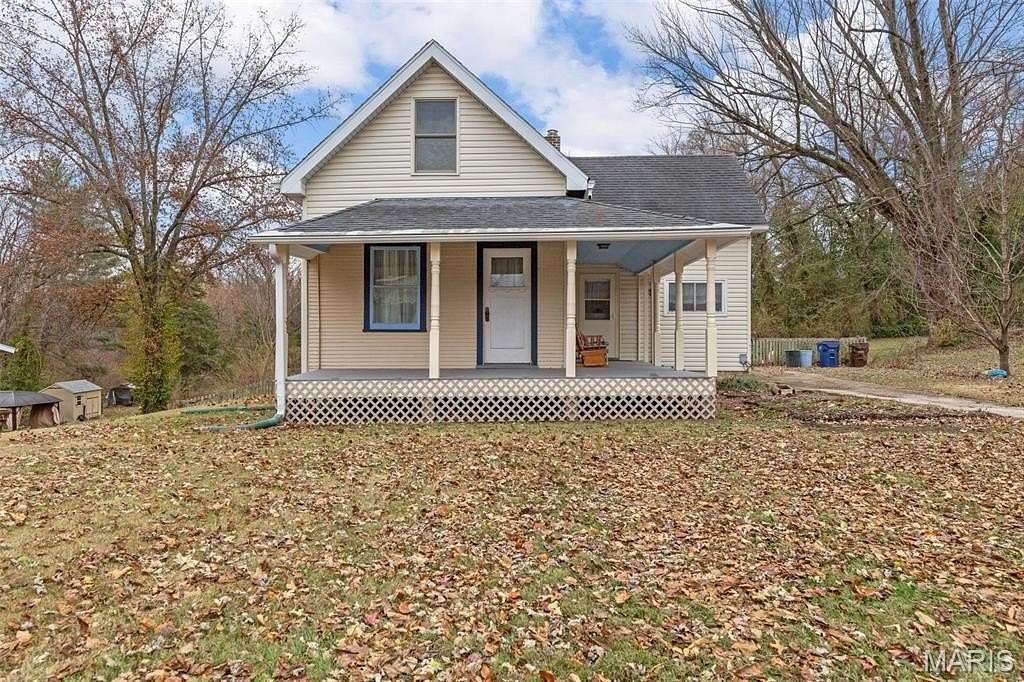 2.57 Acres of Residential Land with Home for Sale in St. Louis, Missouri