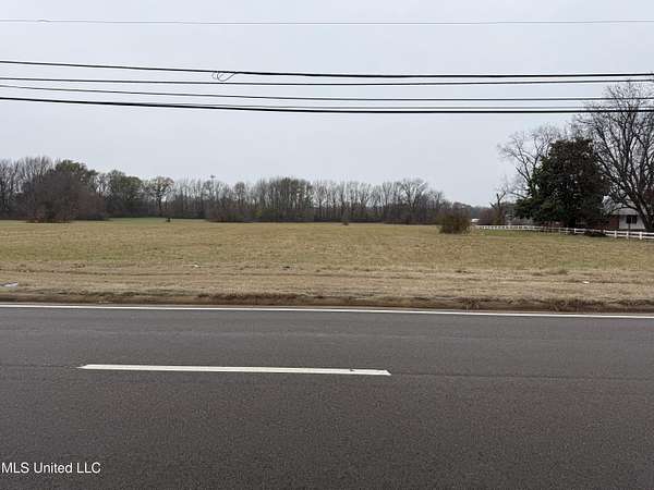 10 Acres of Commercial Land for Sale in Horn Lake, Mississippi