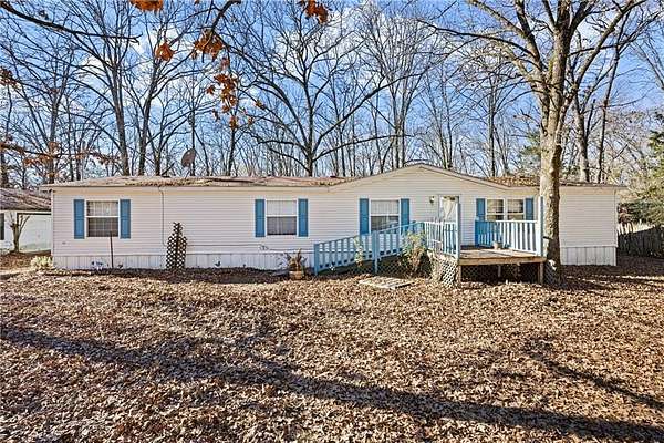 3 Acres of Residential Land with Home for Sale in Morrilton, Arkansas