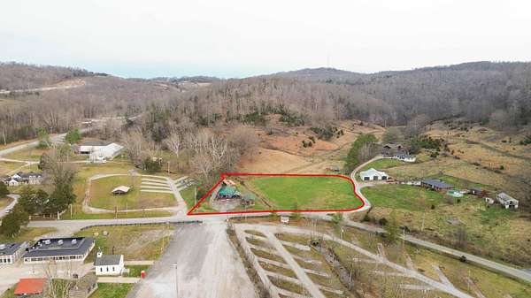 2 Acres of Improved Mixed-Use Land for Sale in Mount Vernon, Kentucky