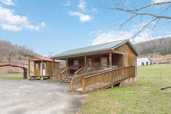 2 Acres of Mixed-Use Land for Sale in Mount Vernon, Kentucky