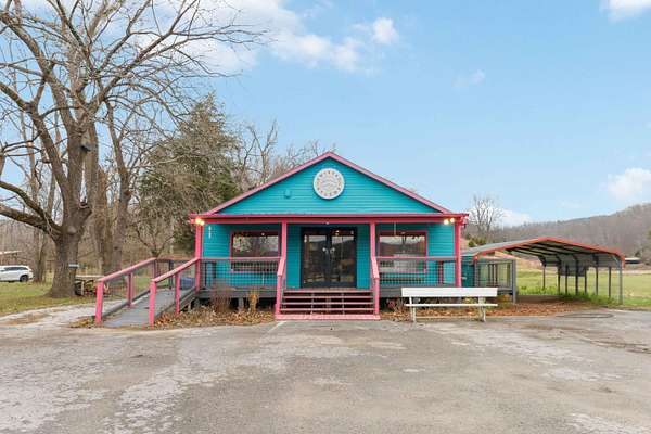 2 Acres of Mixed-Use Land for Sale in Mount Vernon, Kentucky