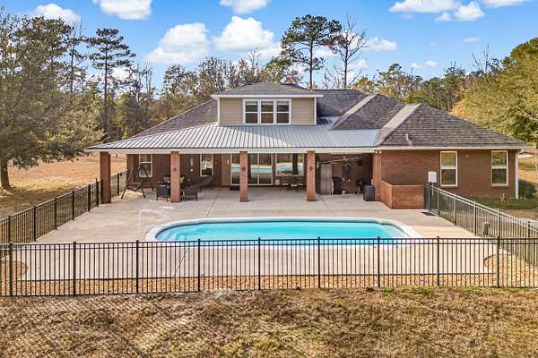 16.3 Acres of Land with Home for Sale in DeFuniak Springs, Florida