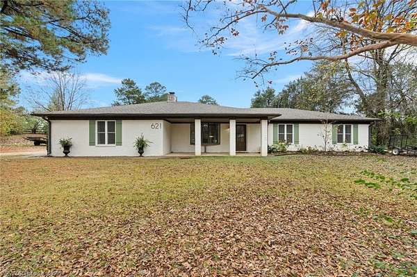 2 Acres of Residential Land with Home for Sale in Alma, Arkansas