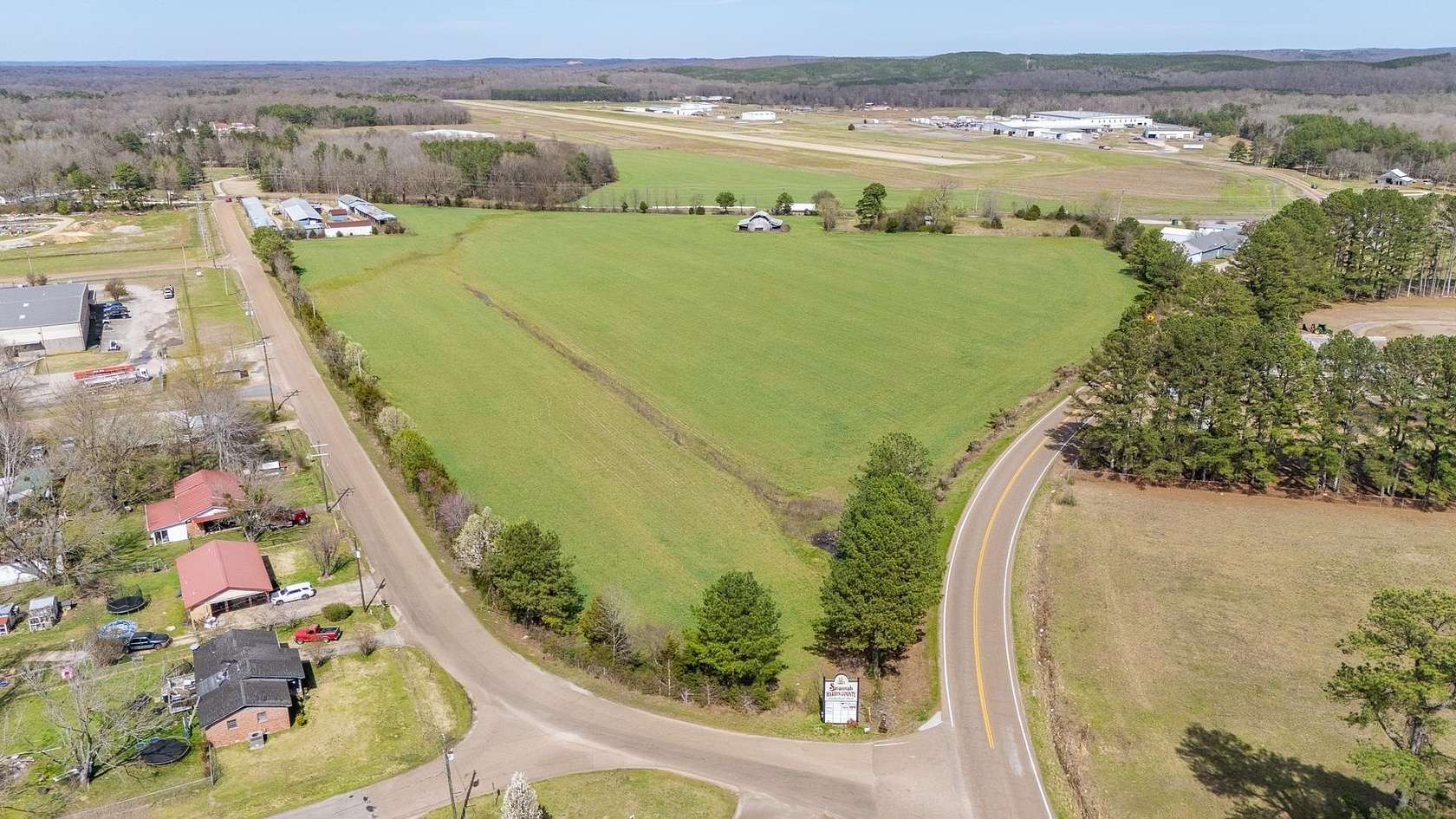 22.6 Acres of Land for Sale in Savannah, Tennessee