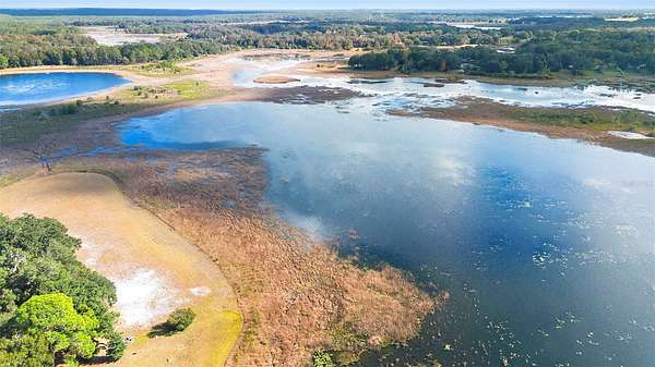1.33 Acres of Residential Land for Sale in Umatilla, Florida