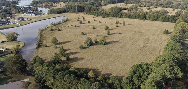 25.7 Acres of Agricultural Land for Sale in Tupelo, Mississippi