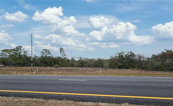 1.76 Acres of Commercial Land for Sale in Williston, Florida