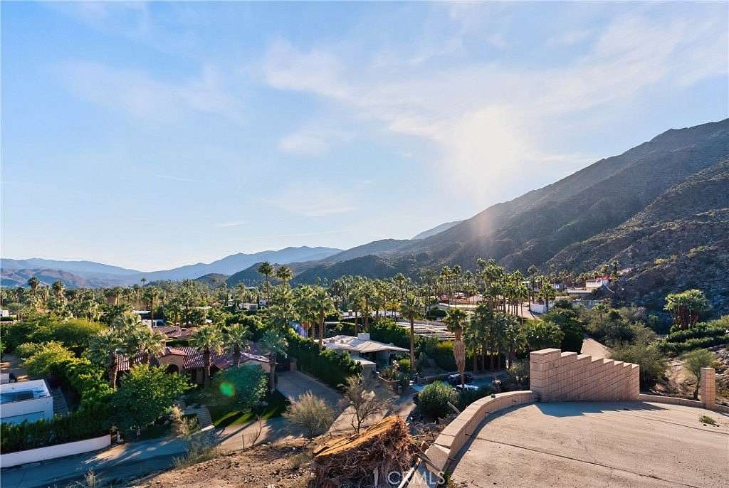 2 Acres of Improved Residential Land for Sale in Palm Springs, California