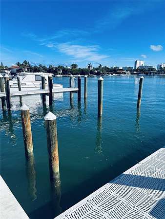 Residential Land for Sale in Miami Beach, Florida