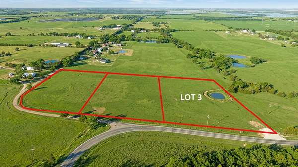 2 Acres of Residential Land for Sale in Brookston, Texas