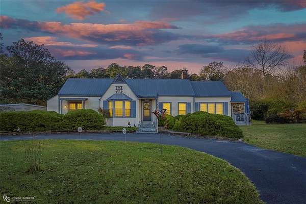 1.9 Acres of Residential Land with Home for Sale in Vivian, Louisiana