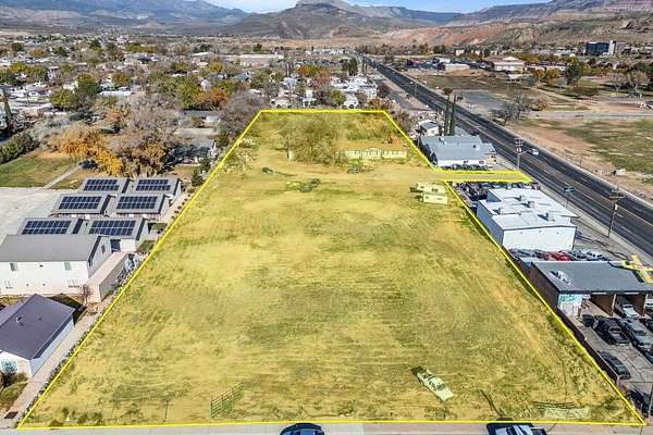 3.5 Acres of Improved Mixed-Use Land for Sale in La Verkin, Utah