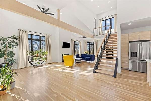 9.6 Acres of Residential Land with Home for Sale in Iola, Kansas