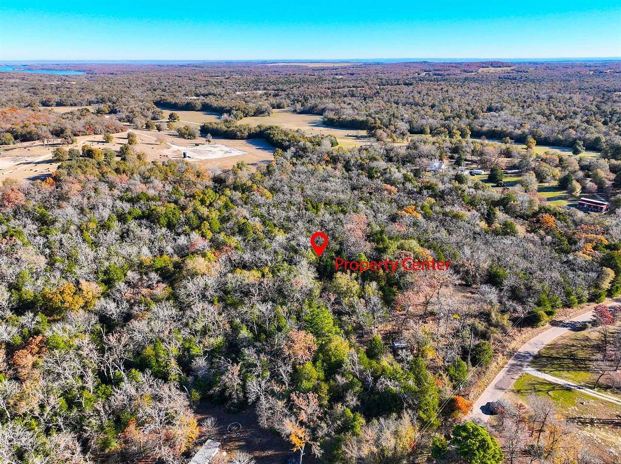 15.9 Acres of Land for Sale in Fairfield, Texas