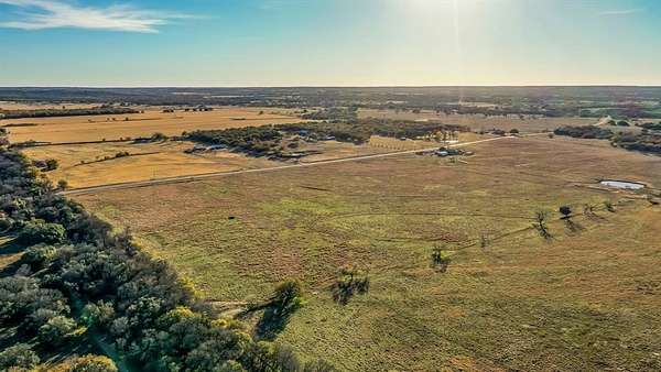30 Acres of Land for Sale in Lipan, Texas