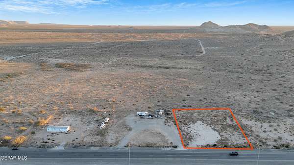 1 Acre of Residential Land for Sale in El Paso, Texas
