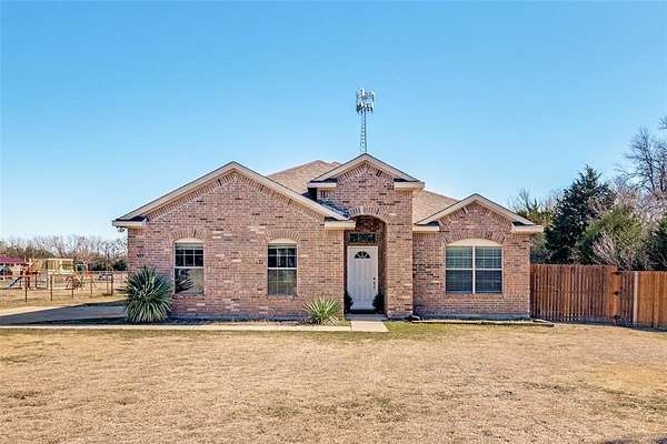 1.75 Acres of Residential Land with Home for Sale in Caddo Mills, Texas