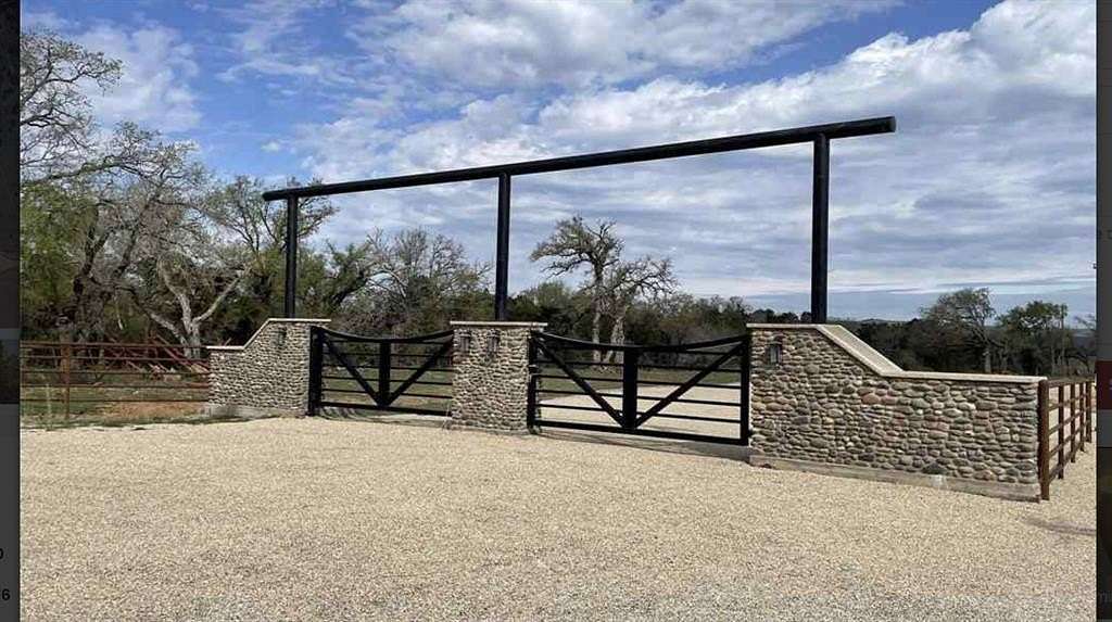 7.6 Acres of Land for Sale in Palo Pinto, Texas