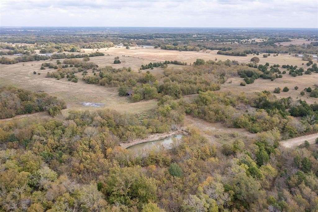 20 Acres of Agricultural & Residential Land for Sale in Campbell, Texas