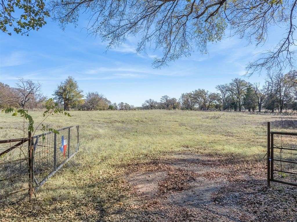 30 Acres of Land for Sale in Canton, Texas