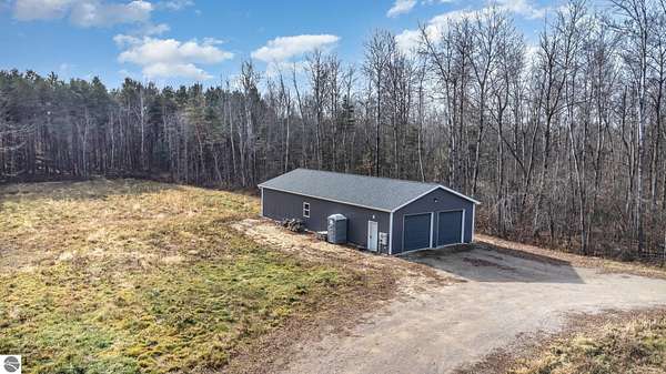 4 Acres of Residential Land for Sale in Mount Pleasant, Michigan