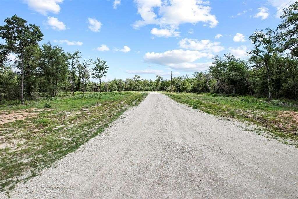 13 Acres of Land for Sale in Caldwell, Texas