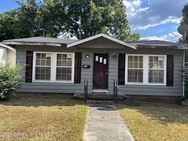 2 Acres of Residential Land with Home for Sale in Humboldt, Tennessee