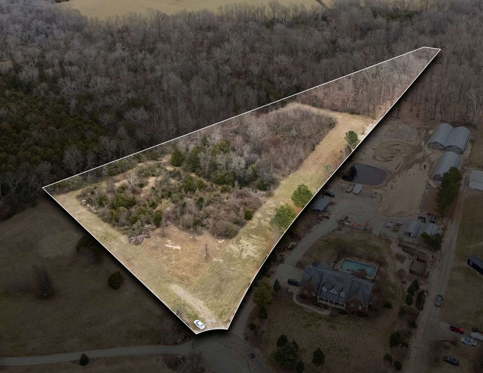 5.6 Acres of Residential Land for Sale in Christiana, Tennessee