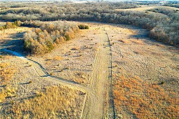 60 Acres of Land for Sale in Darlington, Missouri