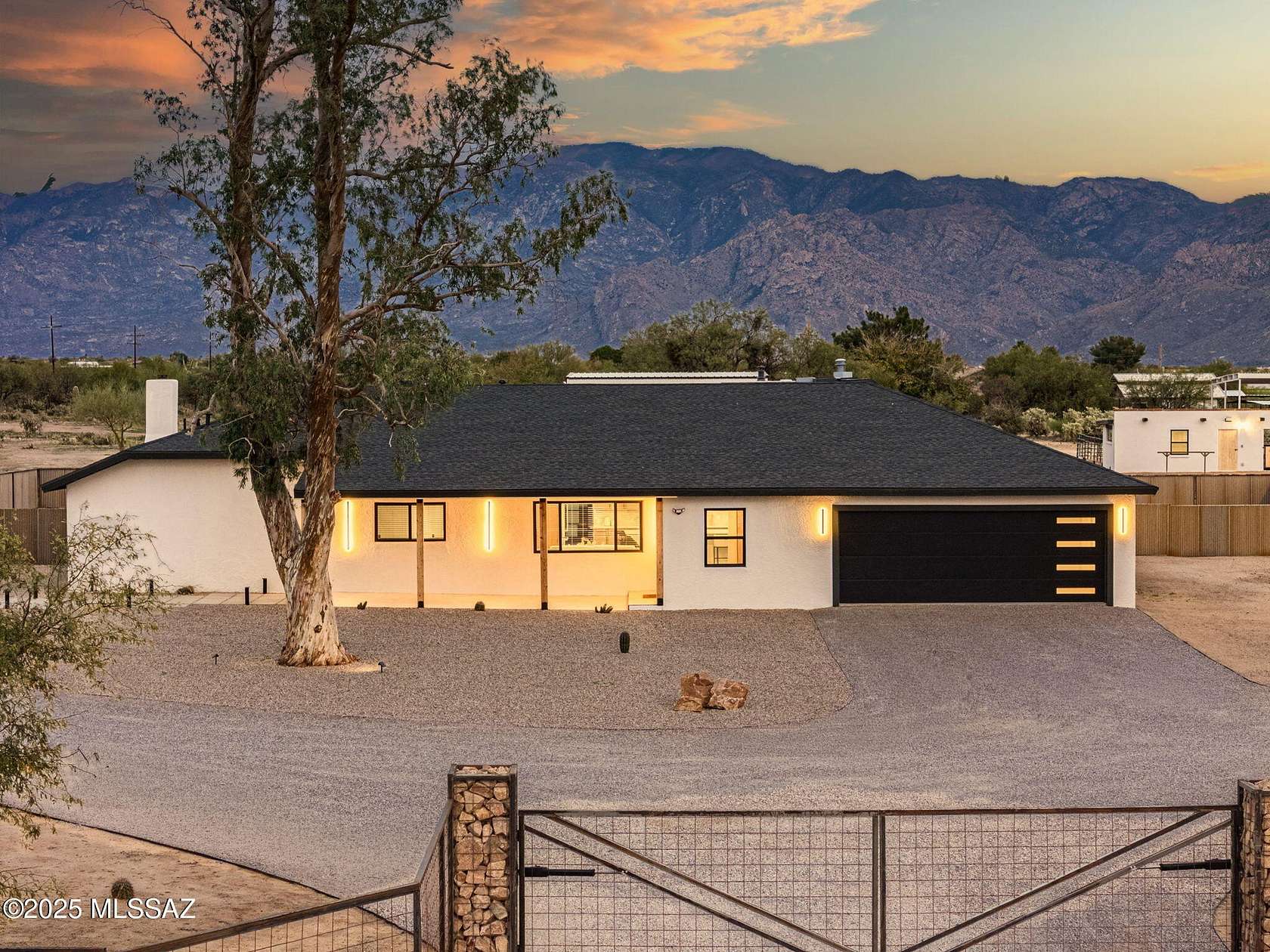 9.1 Acres of Land with Home for Sale in Tucson, Arizona