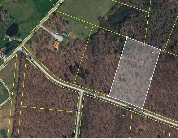 5 Acres of Residential Land for Sale in Altamont, Tennessee