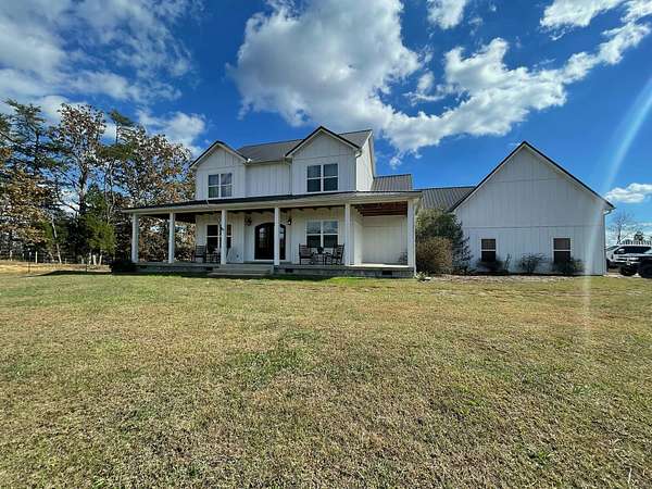 10 Acres of Residential Land with Home for Sale in Spring City, Tennessee