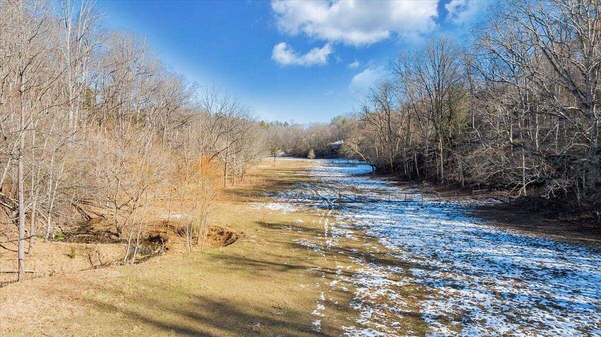 16.5 Acres of Agricultural Land for Sale in Hardy, Virginia
