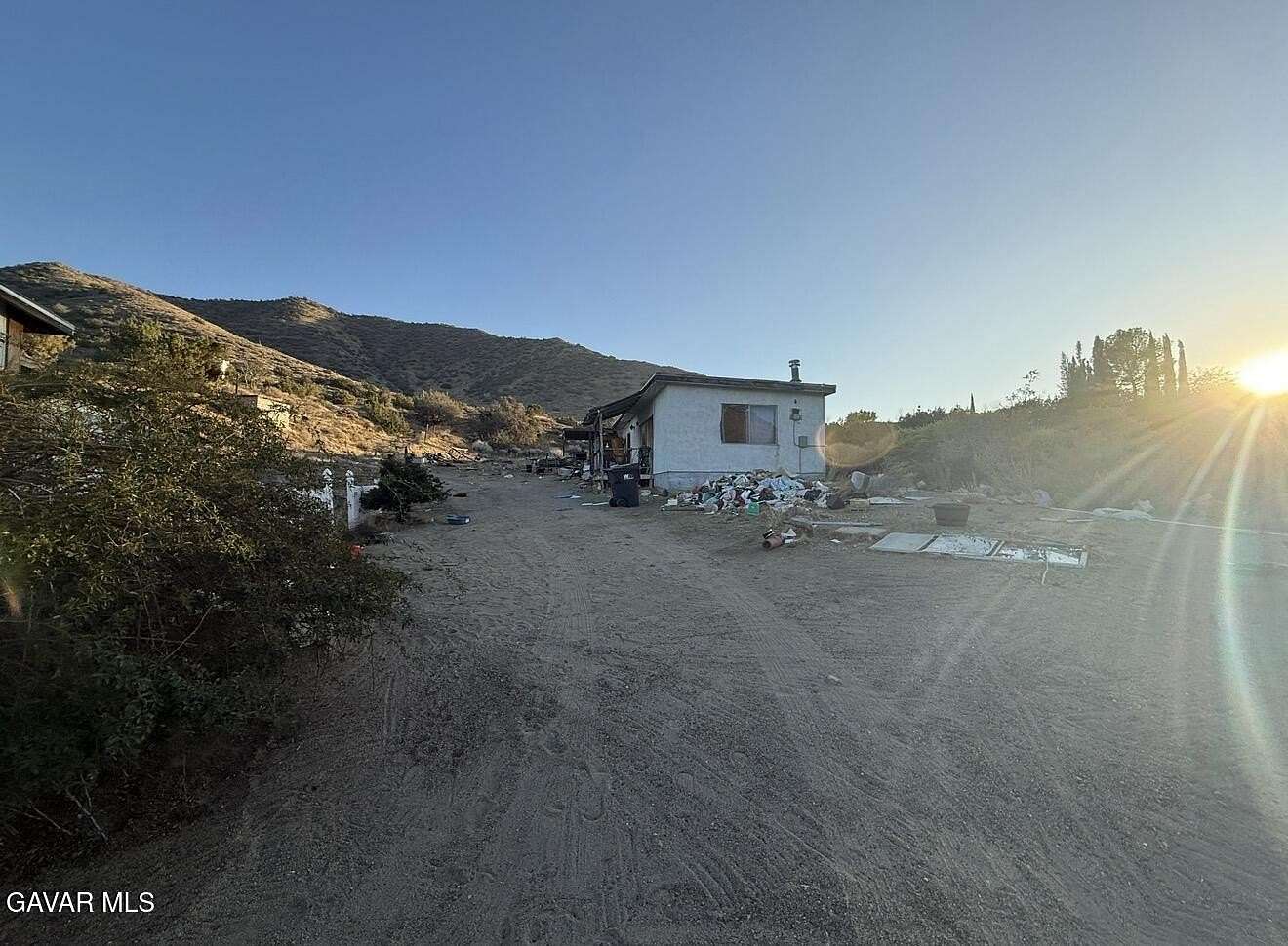 5 Acres of Residential Land with Home for Sale in Palmdale, California