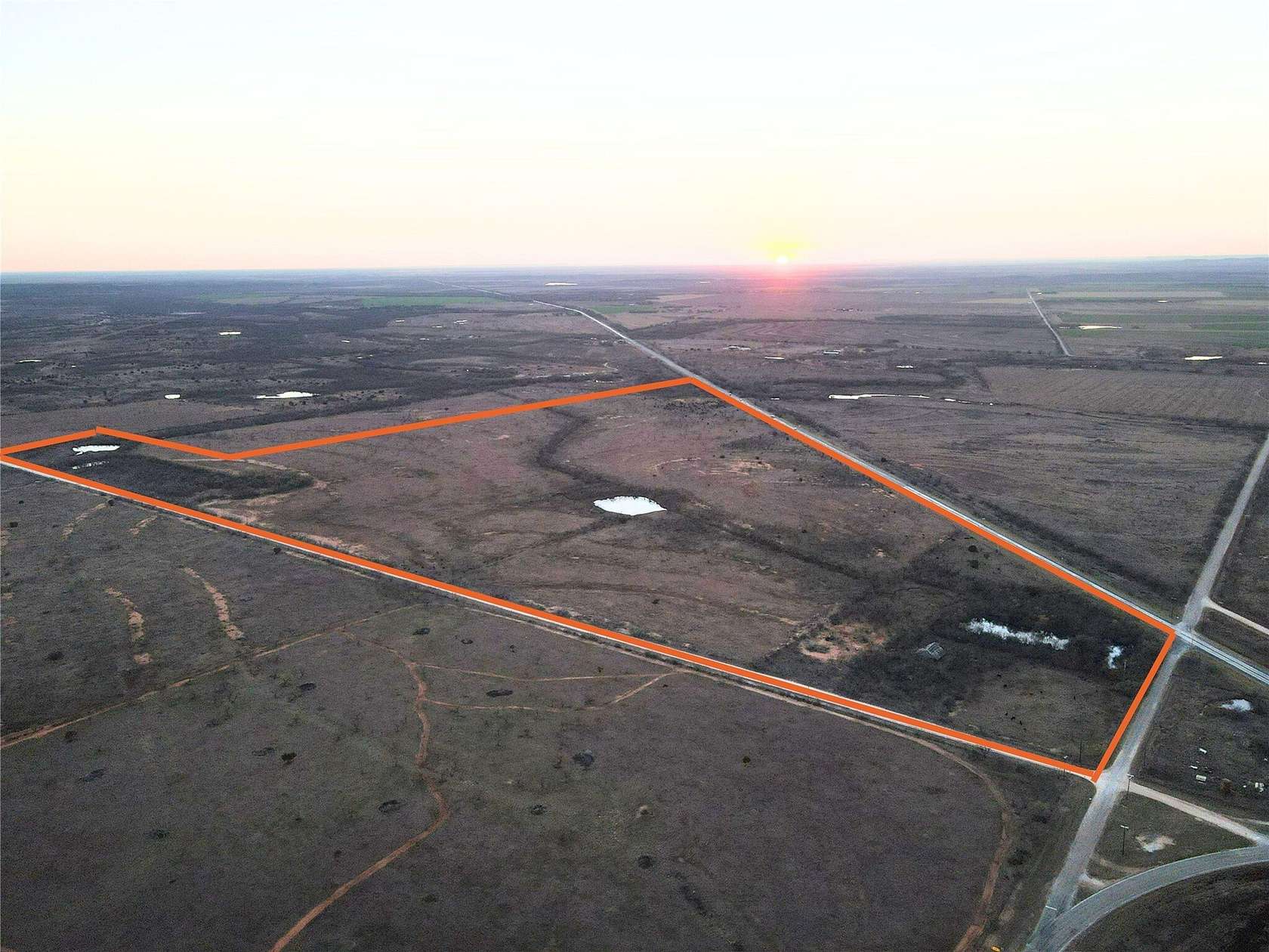 121 Acres of Land for Sale in Ovalo, Texas