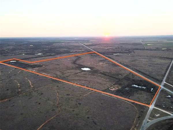 121 Acres of Land for Sale in Ovalo, Texas