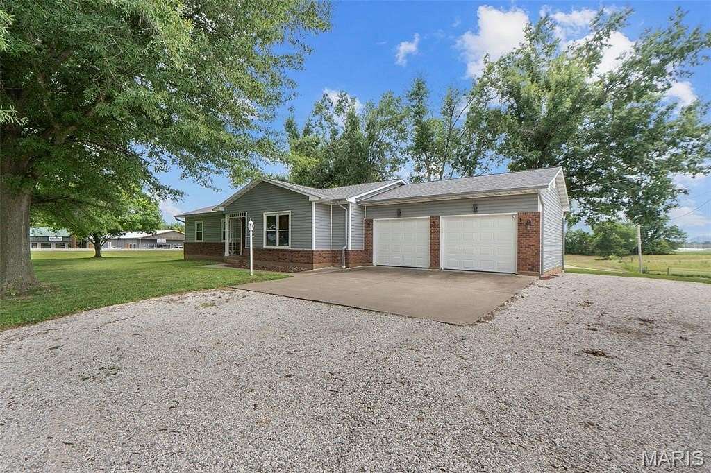2.26 Acres of Improved Mixed-Use Land for Sale in Perryville, Missouri