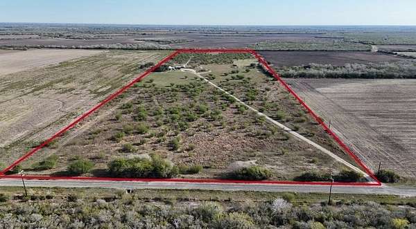 31.6 Acres of Recreational Land with Home for Sale in Skidmore, Texas