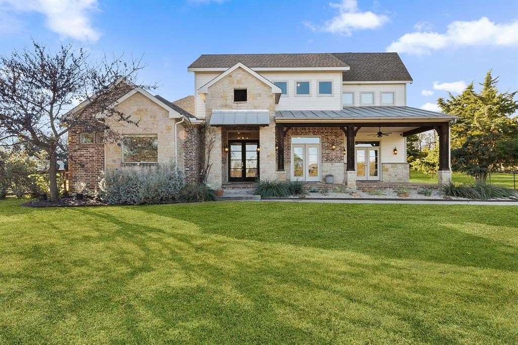 2.72 Acres of Residential Land with Home for Sale in Lucas, Texas