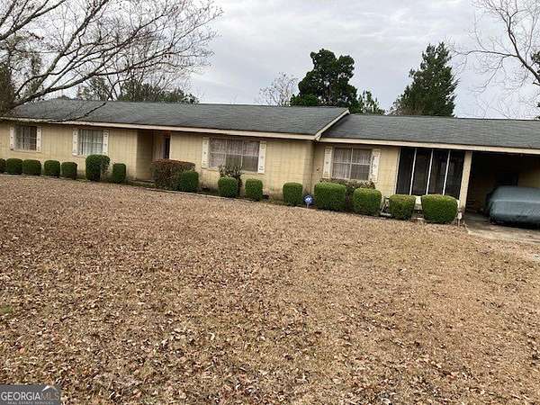 3 Acres of Residential Land with Home for Sale in East Dublin, Georgia