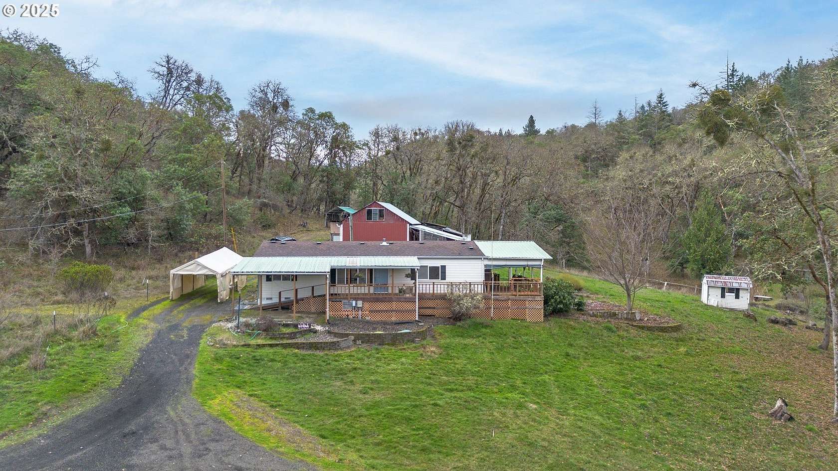 10.1 Acres of Land with Home for Sale in Roseburg, Oregon