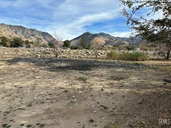 1.23 Acres of Land for Sale in Mountain Mesa, California
