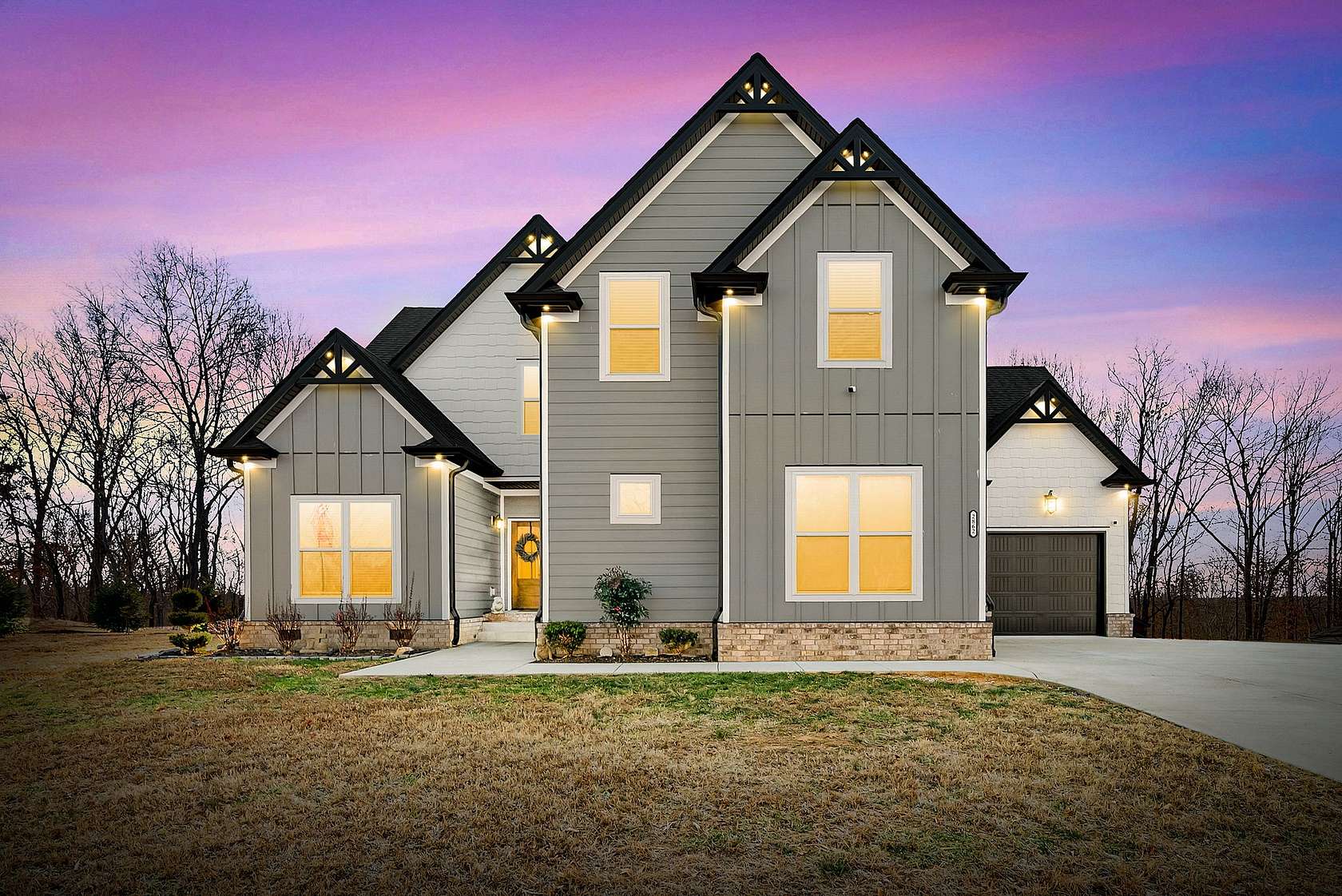 5 Acres of Residential Land with Home for Sale in Palmyra, Tennessee