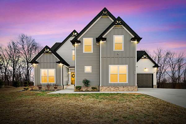 5 Acres of Residential Land with Home for Sale in Palmyra, Tennessee